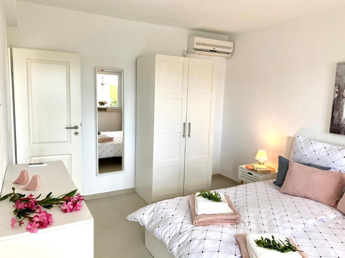 Villa Maluma Rogoznica  Esterno foto
